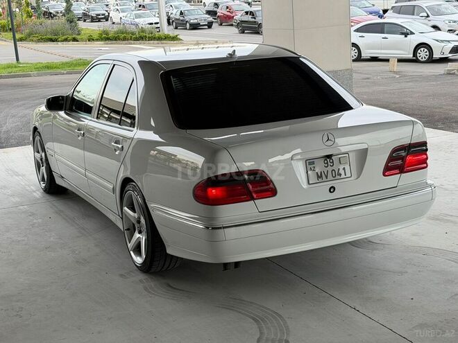 Mercedes E 240-9