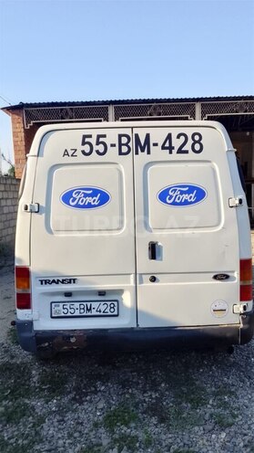 Ford Transit-4