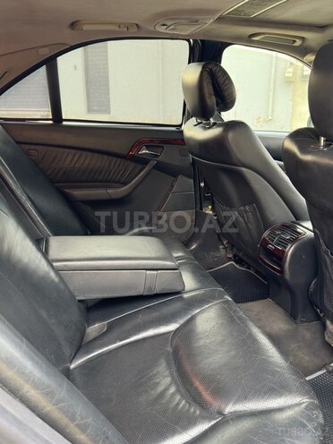 Mercedes S 320-9