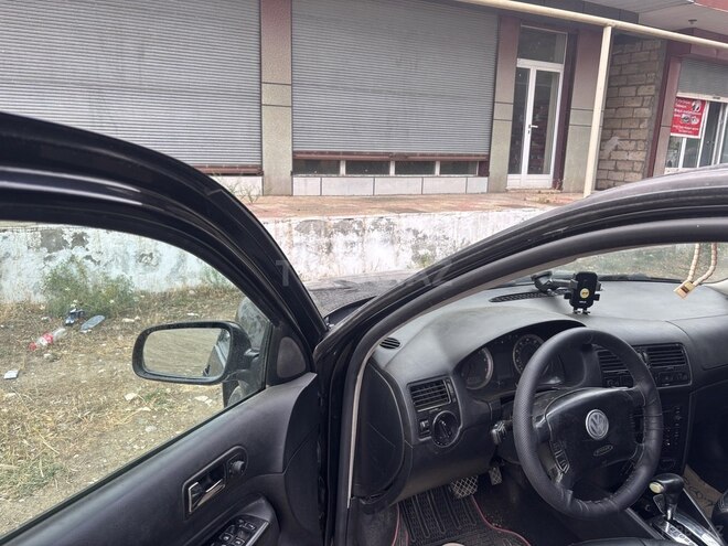 Volkswagen Jetta-2