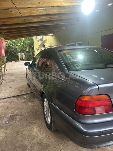 BMW 528-6