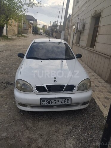 Daewoo Lanos-1