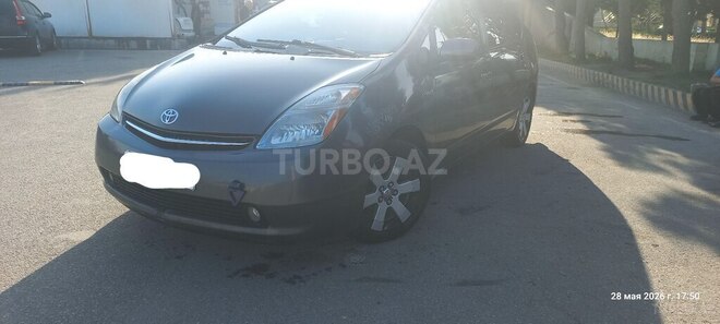 Toyota Prius-5
