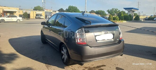 Toyota Prius-8