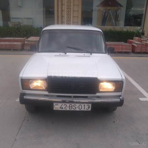 LADA (VAZ) 2107-1
