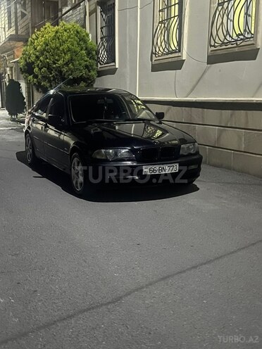 BMW 318-1