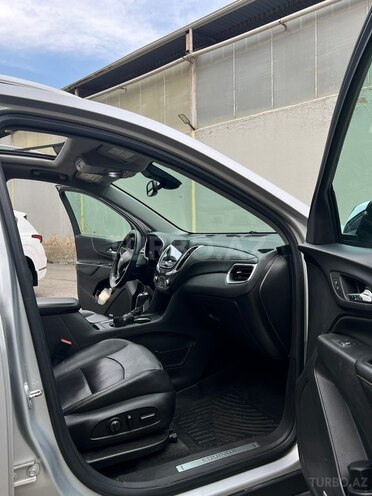 Chevrolet Equinox-7
