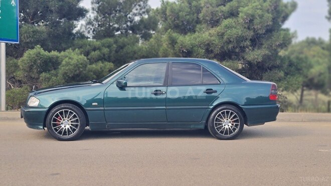 Mercedes C 200-10
