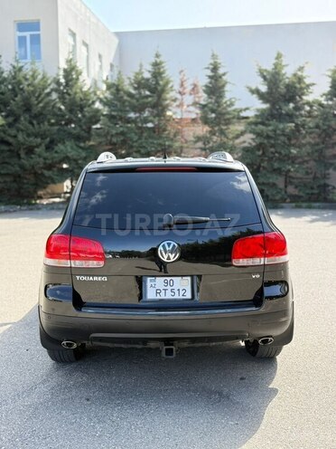 Volkswagen Touareg-2