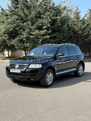 Volkswagen Touareg-1