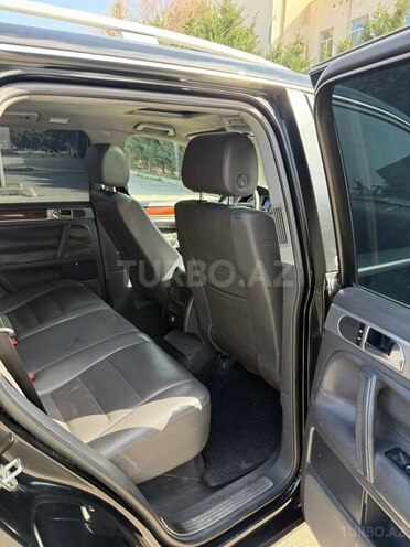 Volkswagen Touareg-8