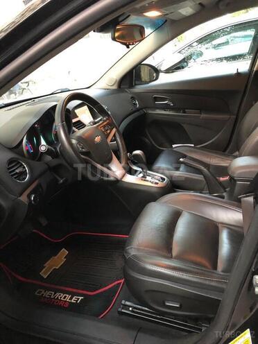 Chevrolet Cruze-4