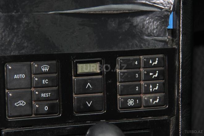 Mercedes C 200-13