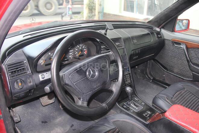 Mercedes C 200-8