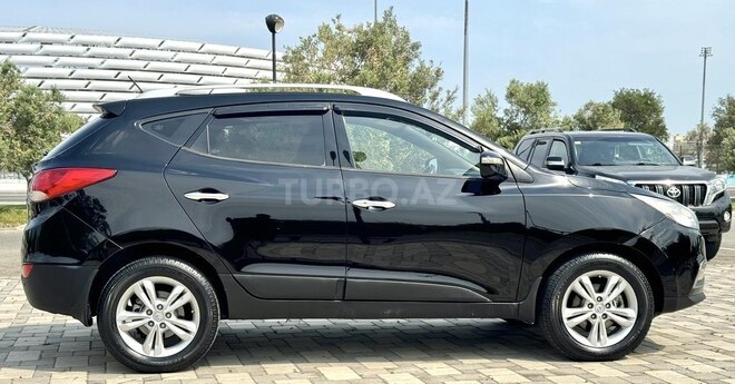 Hyundai ix35-11