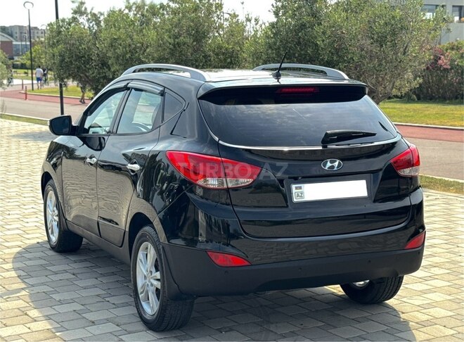 Hyundai ix35-10