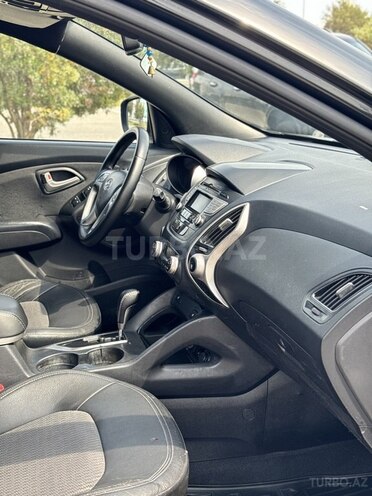 Hyundai ix35-13
