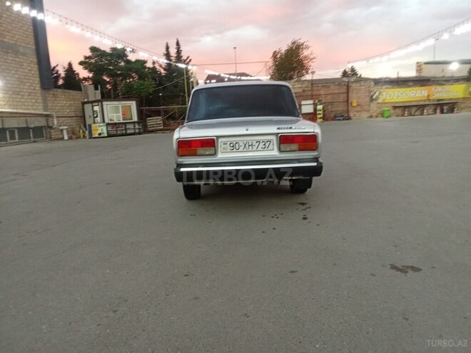 LADA (VAZ) 2107-2