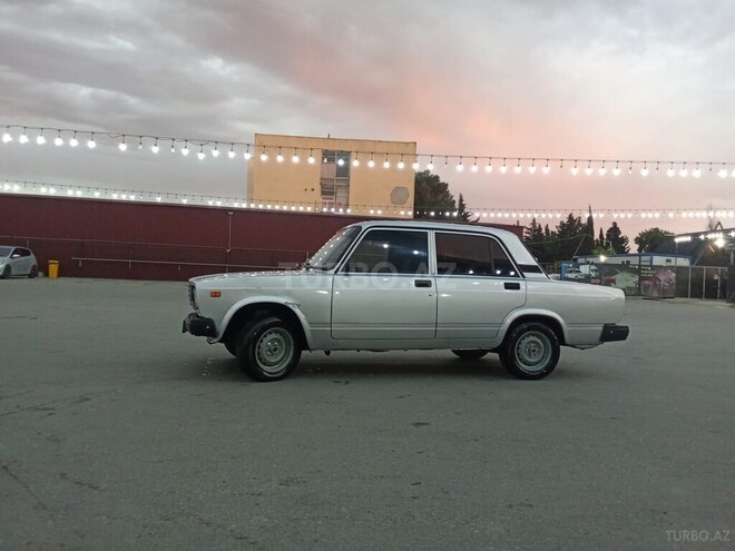 LADA (VAZ) 2107-5