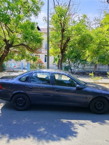 Opel Vectra-5