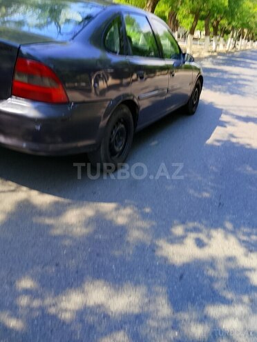 Opel Vectra-6