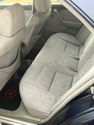 Mercedes C 180-7