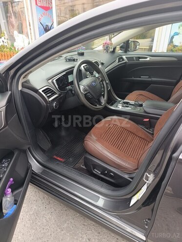 Ford Fusion (North America)-15