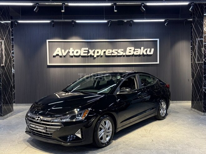 Hyundai Elantra-1