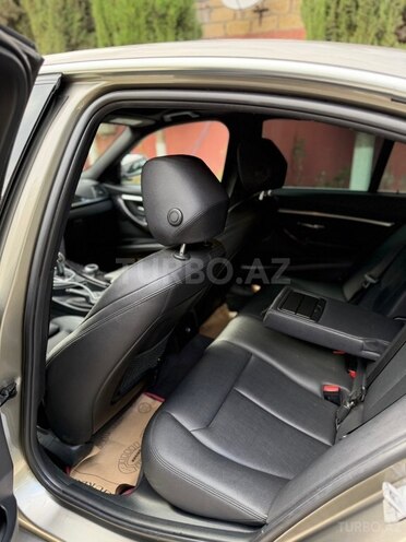 BMW 330-15