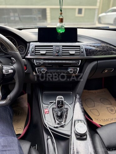 BMW 330-10