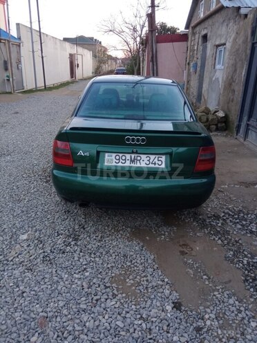 Audi A4-7