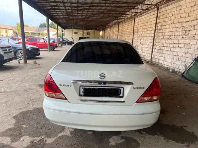 Nissan Sunny-3