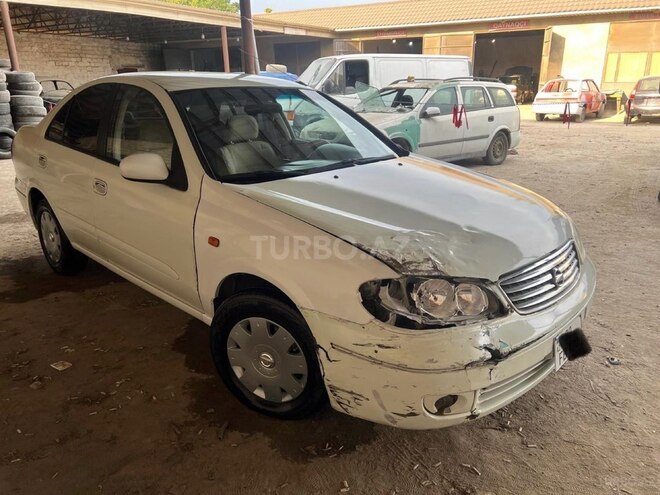 Nissan Sunny-2