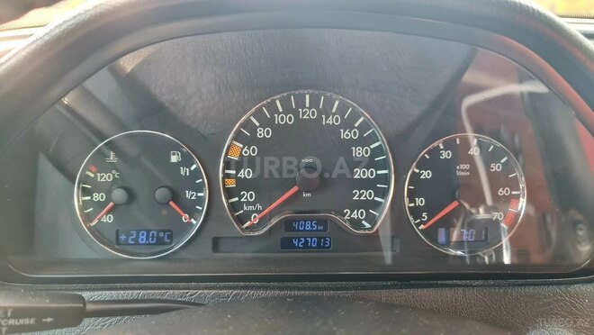 Mercedes C 200-13