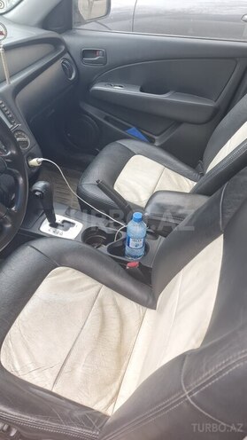 Mitsubishi Outlander-5