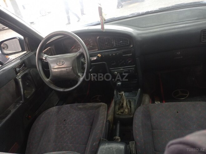 Hyundai Elantra-3