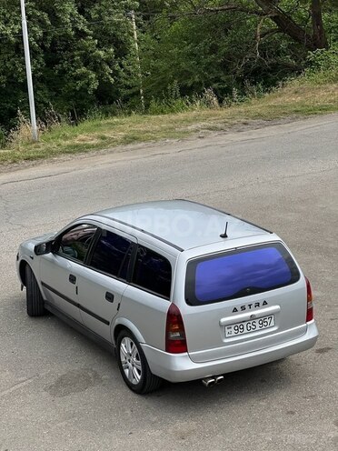 Opel Astra-3