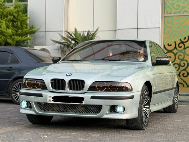BMW 523-4