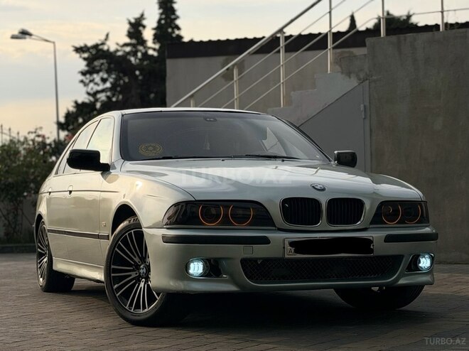 BMW 523-9