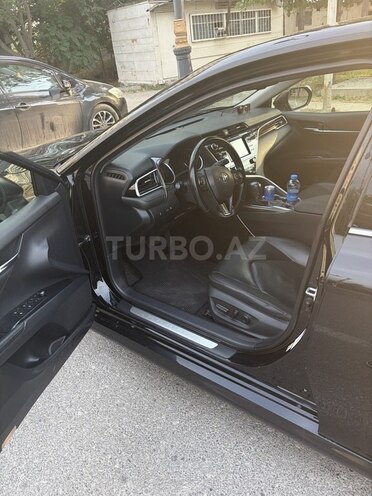 Toyota Camry-7