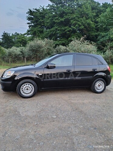 Kia Rio-10