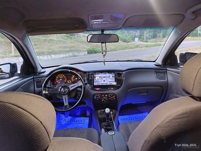 Kia Rio-6