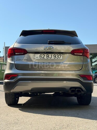 Hyundai Santa Fe-4