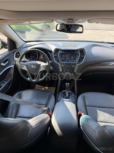Hyundai Santa Fe-6