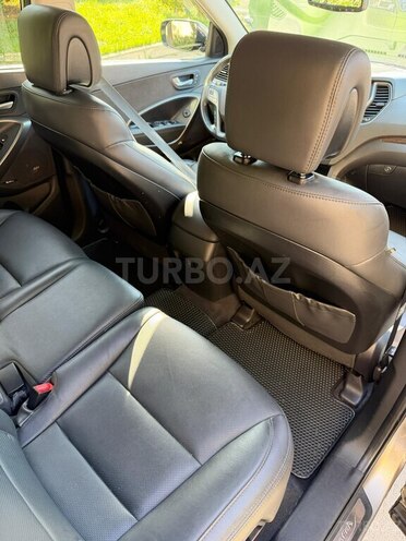 Hyundai Santa Fe-9