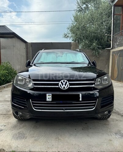Volkswagen Touareg-1
