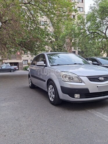 Kia Rio-4