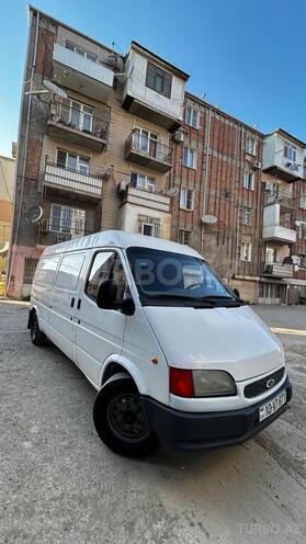 Ford Transit-1