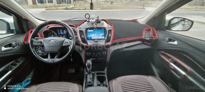 Ford Escape-12