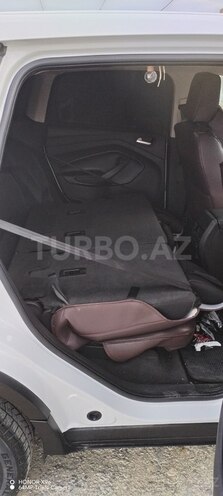 Ford Escape-18